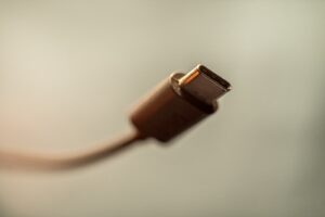 EU sets deadline for universal charging cable