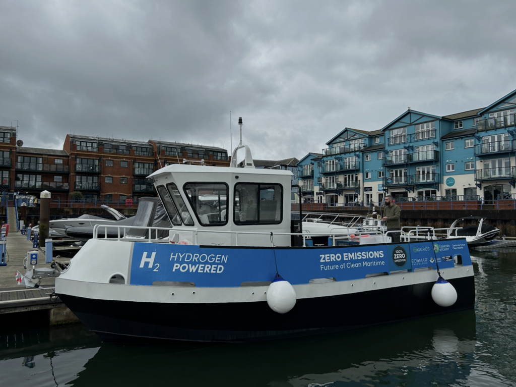 Hydrogen-powered workboat make waves in Exmouth