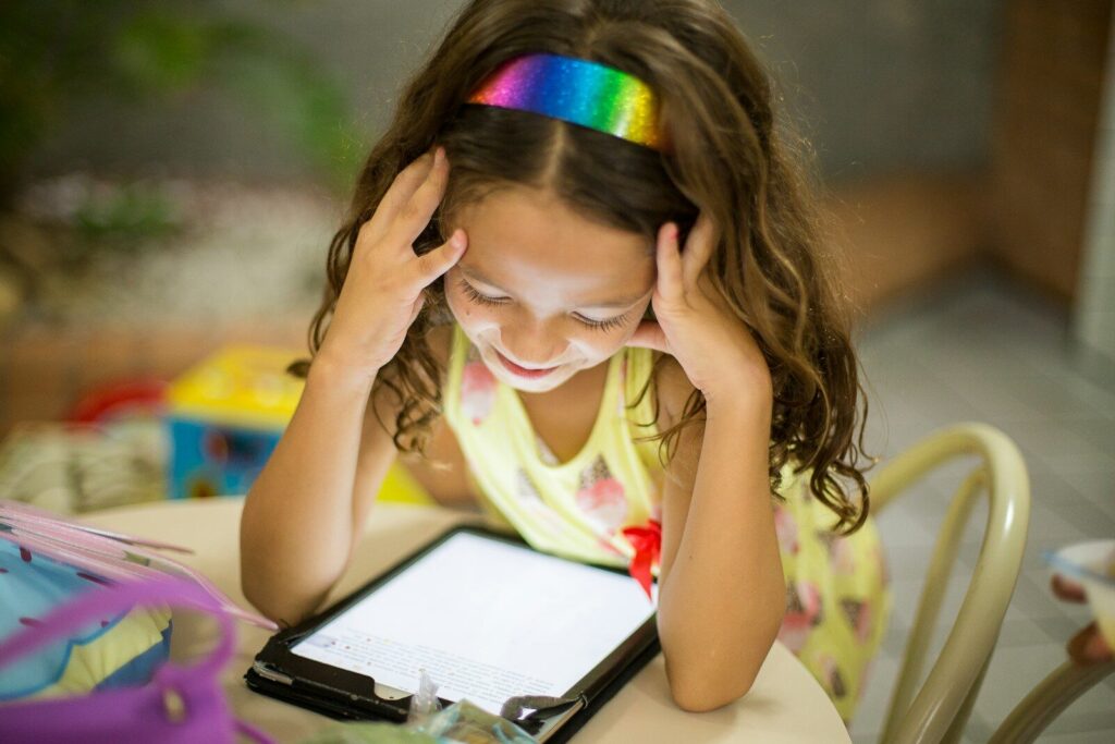 Scottish government survey to help protect young people online